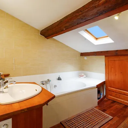 Coup De Coeur Yourhosthelper Apartment